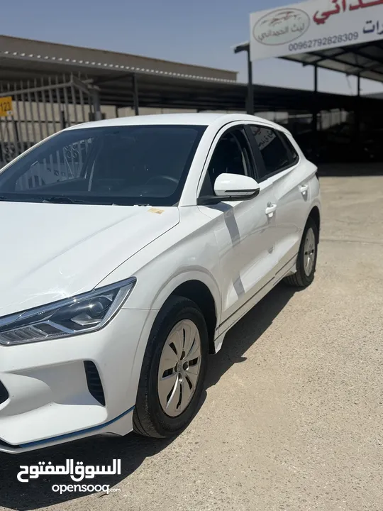 BYD E2 2022 ابيض
