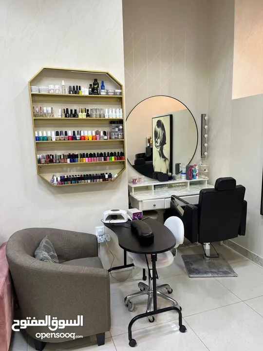 Ladies beauty salon for sale