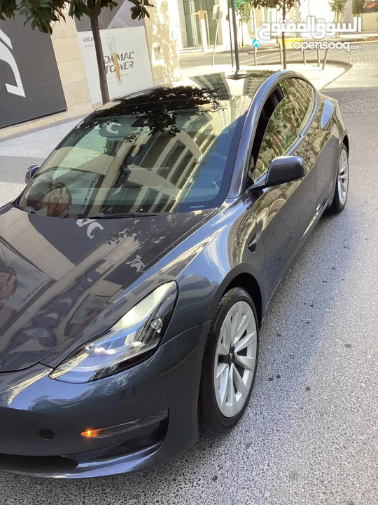 Tesla 3 فحص كامل اتوسكور +B بحاله الوكاله 2022  بسعر مناسب