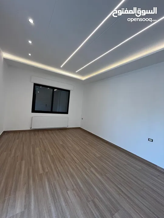 تشطيب فندقي في اجمل مناطق ضاحية النخيل سكن فلل