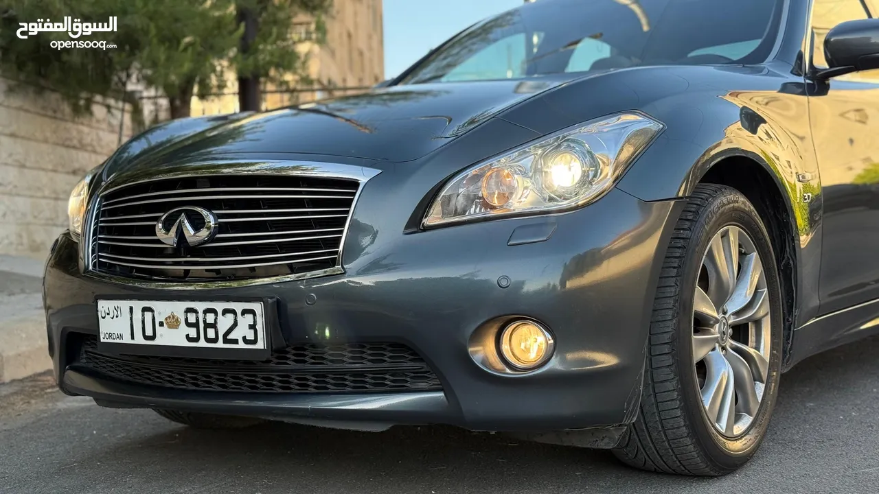سيارة إنفينيتي Q70 2014 للبيع
