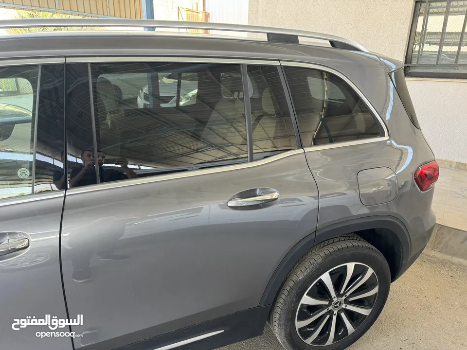 مرسيدس GLB 250 2022 (2000CC TURBO) السعر ( بدون جمرك ) المنطقة الحرة الزرقاء