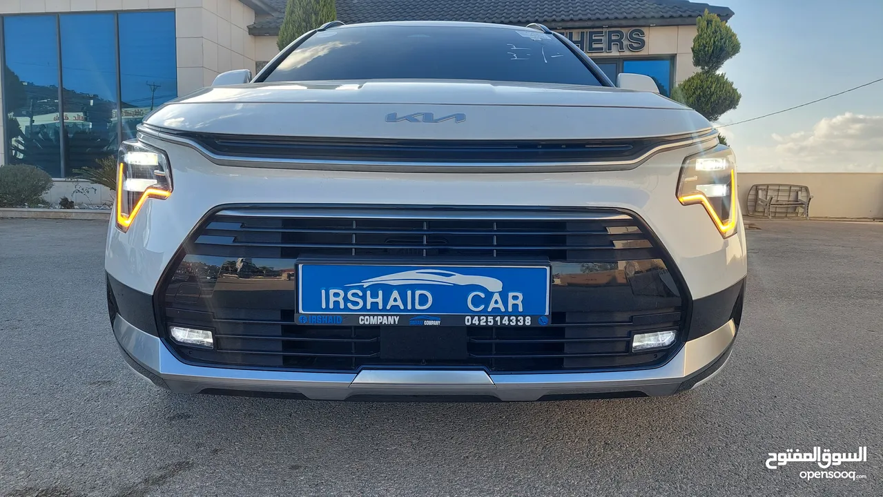 كيا نيرو هايبرد كامل الإضافات بدون فتحه سقف 2023 .