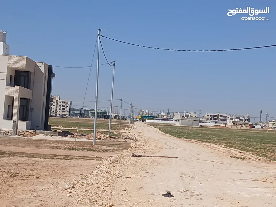 أرض قرب شارع المطار الجيزة حوض الحجرة من المالك