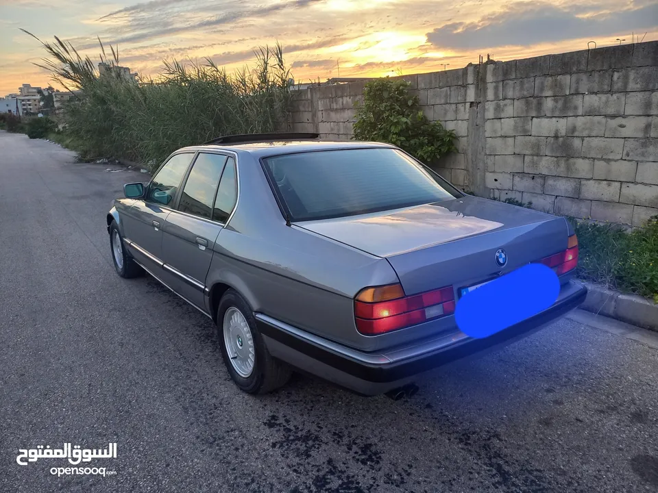 BMW 735i model 1991