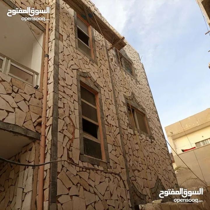 تركيب جميع انواع الحجر والشحف وجميع انواع الديكورات في داخل انحاء المملكه