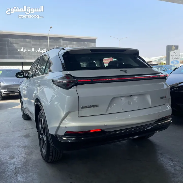 نيتا يو 2022 جديد للبيع