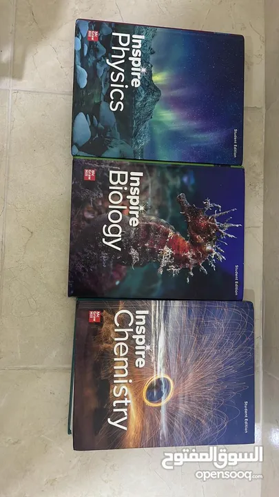 كتب جديدةً للبيع