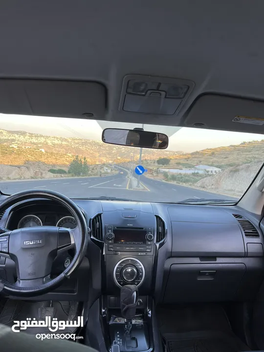 ايسوزو دي ماكس فل كامل فحص كامل موديل 2018 ماتور 3000cc بحالة ممتازة للبيع