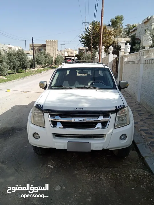اسوزو دماكس 2008