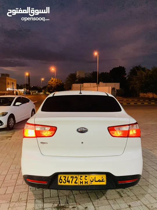 For sale kia rio 1.4 cc manual gear للبيع كيا ريو خليجي بحالة ممتازة جير عادي