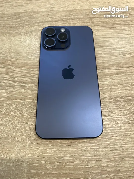 iPhone 15 pro max 256gb  بطارية 97% مستعمل بحالة ممتازة  لون ازرق
