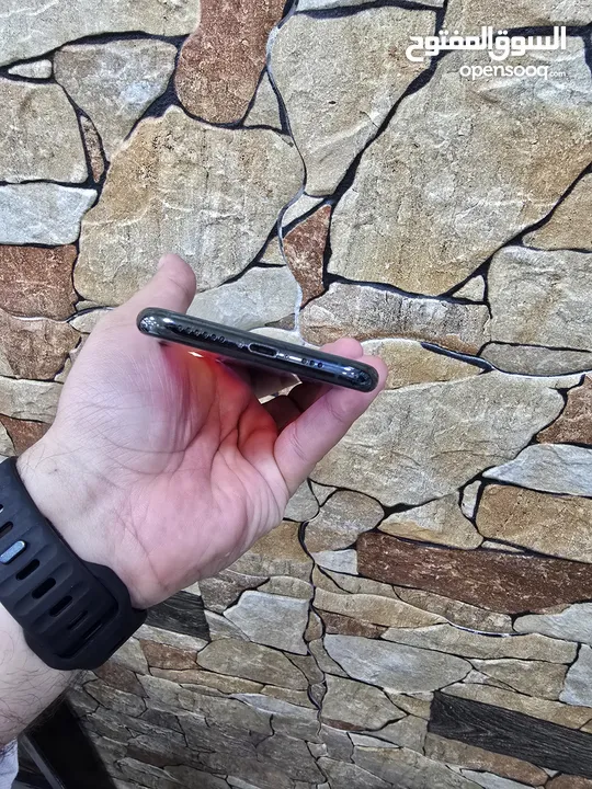 iPhone 11 pro بسعر مميز جدا
