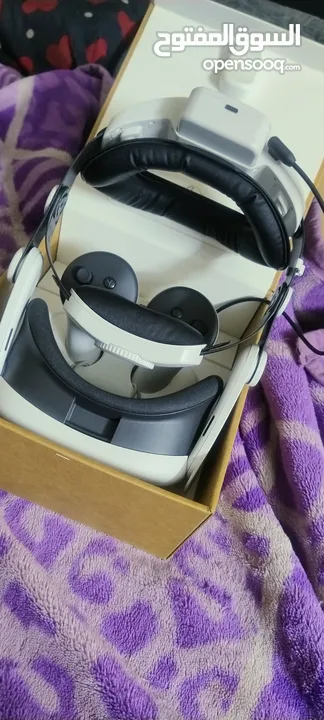 نظارة VR QUEST 3 4K 512GB من افضل واقوى النسخ والنظاره شبه جديدة استعمال مره فقط معها كل اغراضها + ح