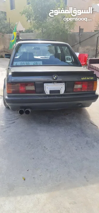 بي ام E30 مويل 1988