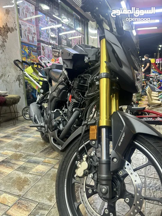 Honda Hornet 2.0 2023
