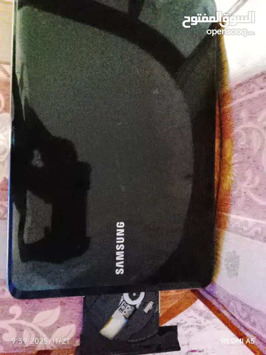 لابتوب سامسونج ويندوز 7 مستعمل بدو بطارية مع شاحنة الاصلي