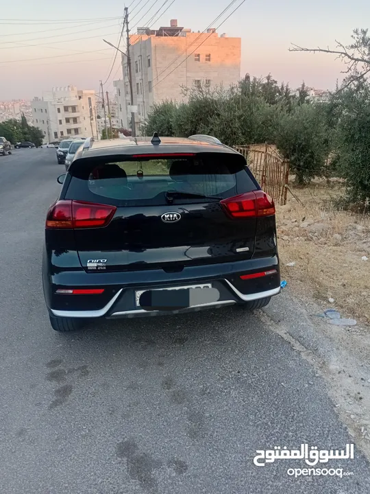 كيا نيرو كحلي ميتالك 2018