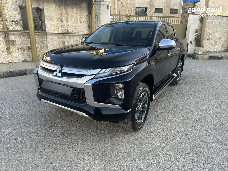 ميتسوبيشي L200 سبورتيرو موديل 2022 أعلى صنف مع ديفلوك للبيع
