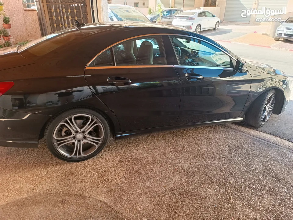 Mercedes CLA 200