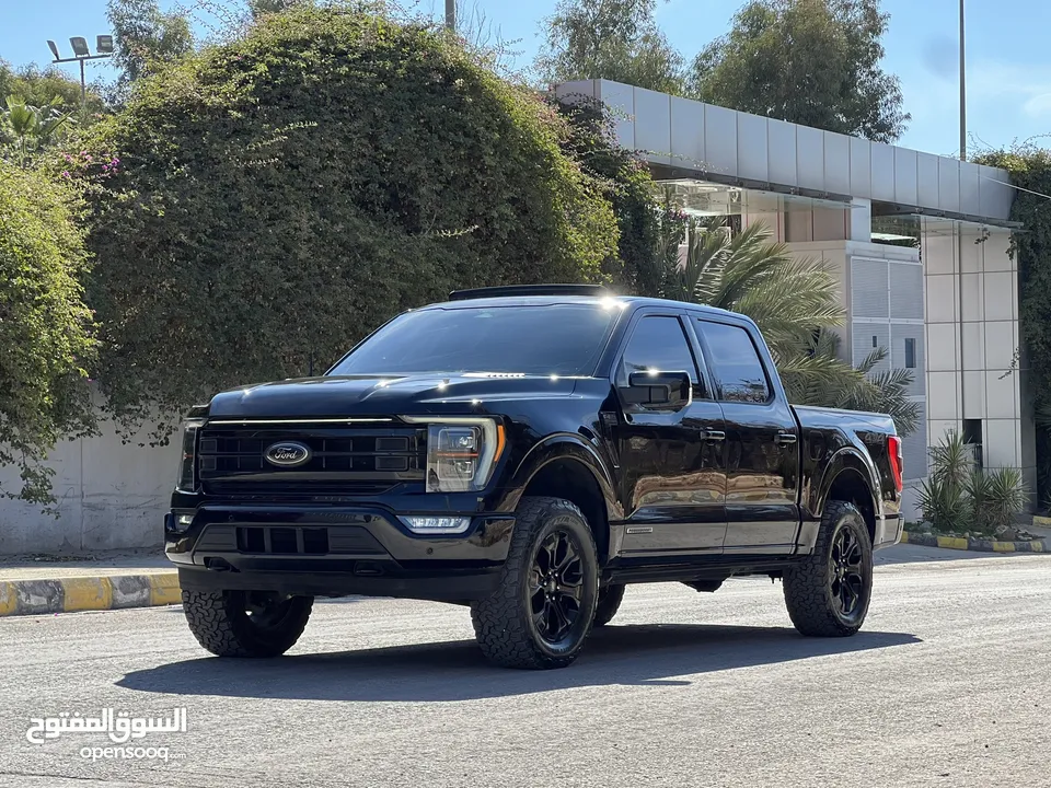 2022 FORD F-150 Platinum Hybrid Black-Edition