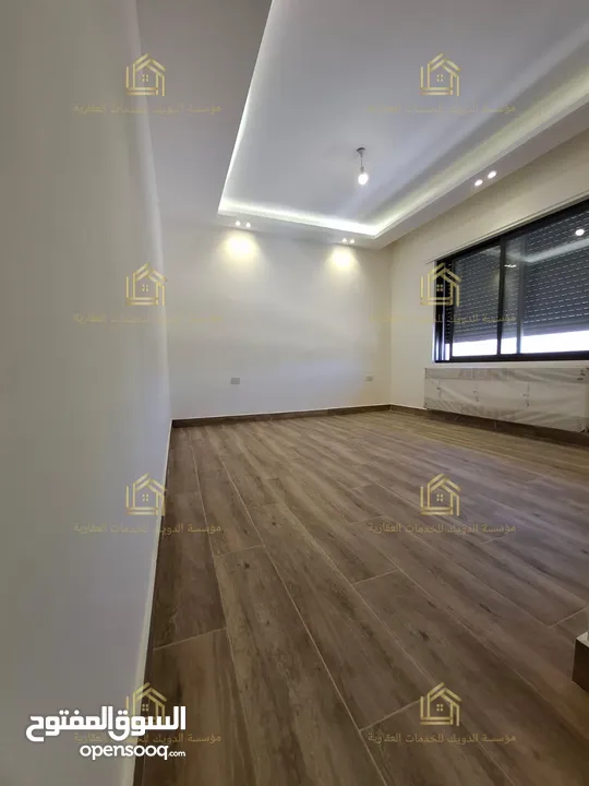 شقة جديدة - لم تسكن - خلدا - 4نوم 2ماستر - ارضية - ترس بإطلالــــه مميزة