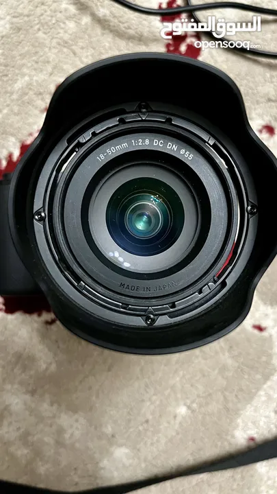 Sony ZV-E10 Mirrorless Camera + Sigma 18-50mm f/2.8 DC DN