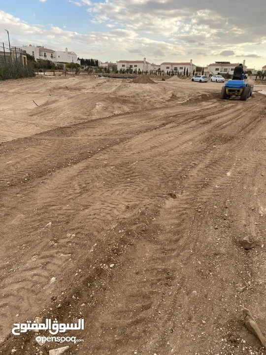 جرافات صغيرة للإيجار اليومي أسبوعي شهري وحفاوه بيبي