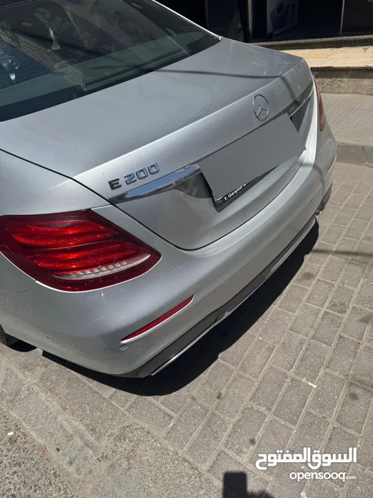 مرسيدس E200.  2018