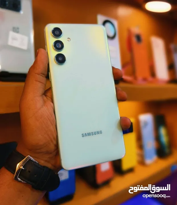 جهاز سامسونج m55. 5G  بحالت الوكاله 8رام. 256جيجا فحص كامل