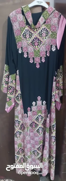ثوب تراث زهري فلسطيني