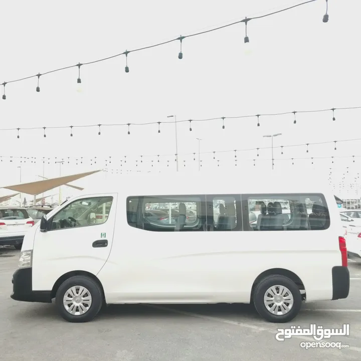 Nissan urvan highroof Model 2019 GCC Specifications Km 126000