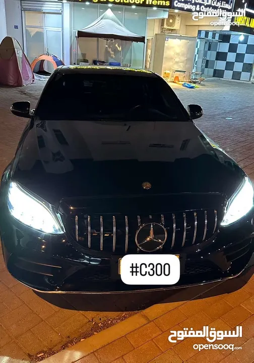 2020 MERCEDES C300 in PERFECT condition with LOW mileage مرسيديس بحالة ممتزة