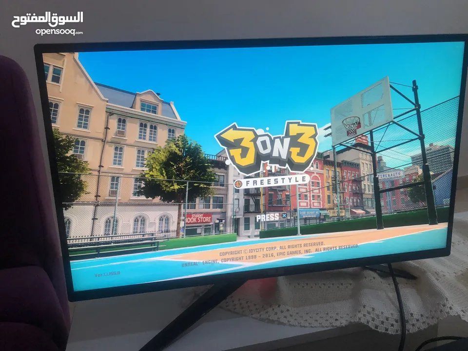 شاشة asus 240hz مع بلاستيشن 4 سلم للبيع المستعجل