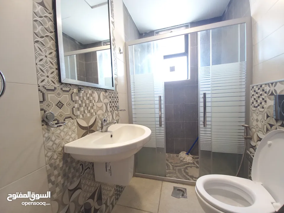 شقة مفروشة مع روف للإيجار في الشميساني  ( Property 34510 )-174859260