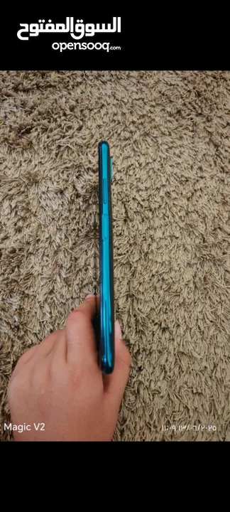 هواوي نوفا 7i مستخدم بحاله ممتازه.