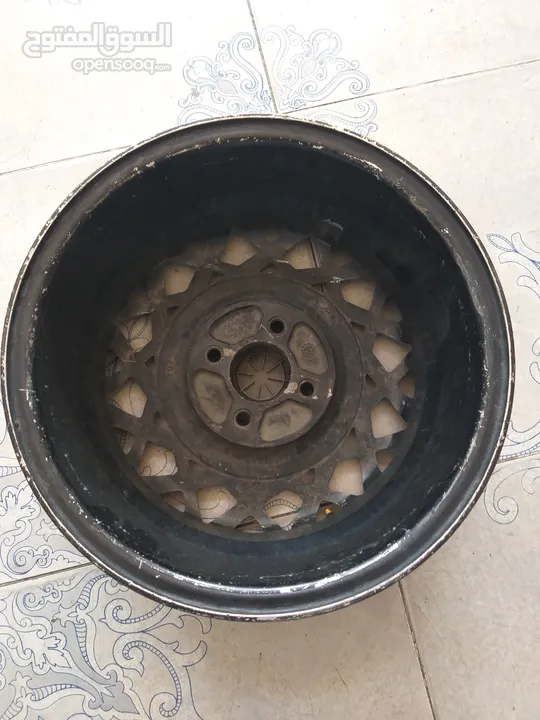 جنط كيا طقم كامل 4 حبات مع طاسات كاملة