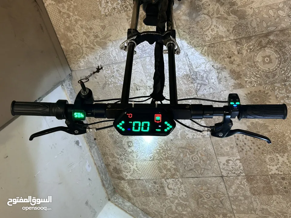سكوتر كهربا   54V. 13A.   500 W.