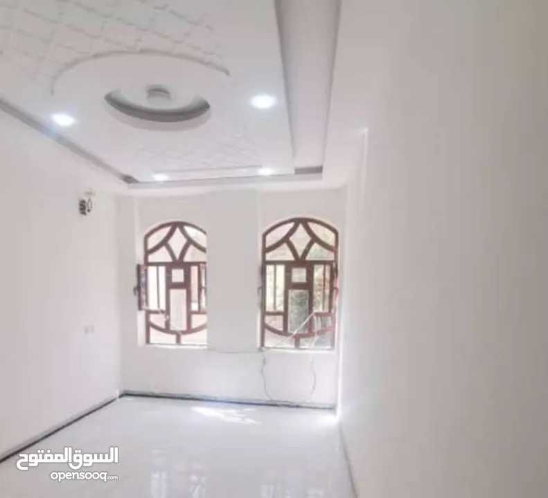 مطلوب شقة سيراميك لوكس جنب جامعة صنعاء