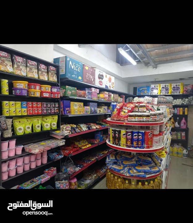 سوبر ماركت الحارة للبيع بسعر مناسب جداً