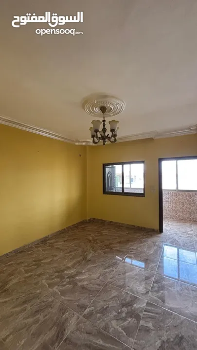 شقه للبيع في سعر مميز جداً