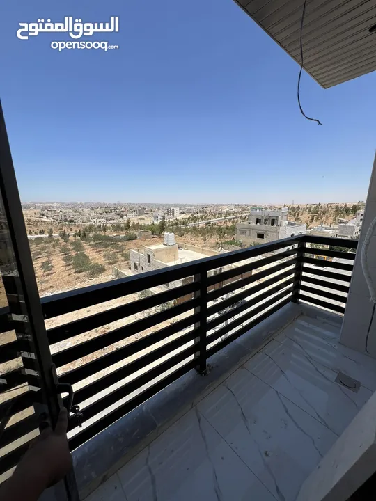 عمارة للبيع أربع شقق طابقية مساحة الشقة 148 متر في ماركا الشمالية قرية خالد بن الوليد