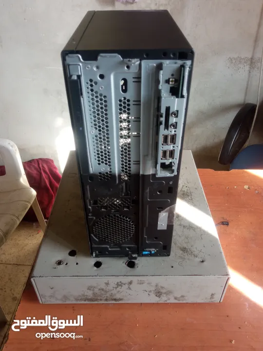 كمبيوتر مكتبي Lenovo بمواصفات ممتازة i5-7400 بس ناقصو الواجهة الأمامية لجهاز بس شغال الف