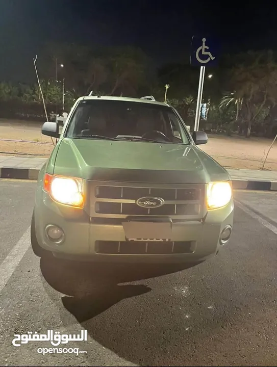 Ford Escape 2010 / 4x4 فورد اسكايب 2010 / 4x4 للبيع