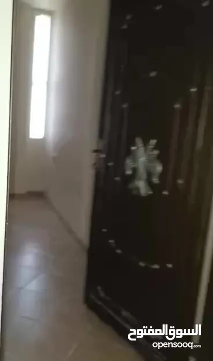 مكتبين  للبيع