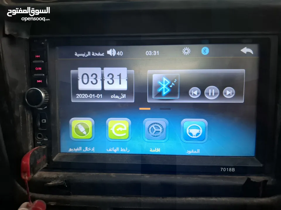 شاشه سياره عادية