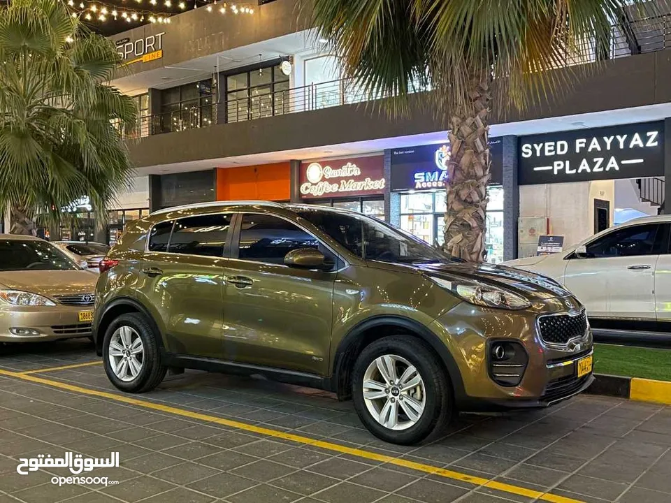 KIA SPORTAGE 2017 Oman full   سبورتاج وكالة عمان.   maintenance 2.4L