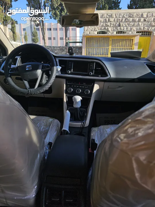 سيات ليون FR بسعر حرق كاش 63000 شيقل موديل 2014 ماتور 1200 تيريو بنزين فل اضافات ما عدا فتحة سقف