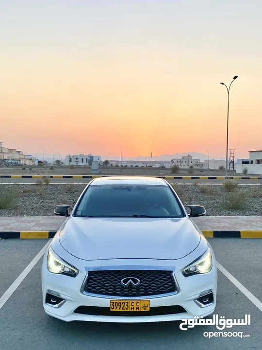 انفنتي Q50 2021  ابيض