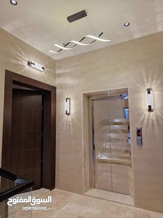 شقة طابق ثاني جديدة ،  مميزة ومطلة للبيع / مساحة (210 - 205 )m2 بأجمل مناطق ضاحية الامير راشد